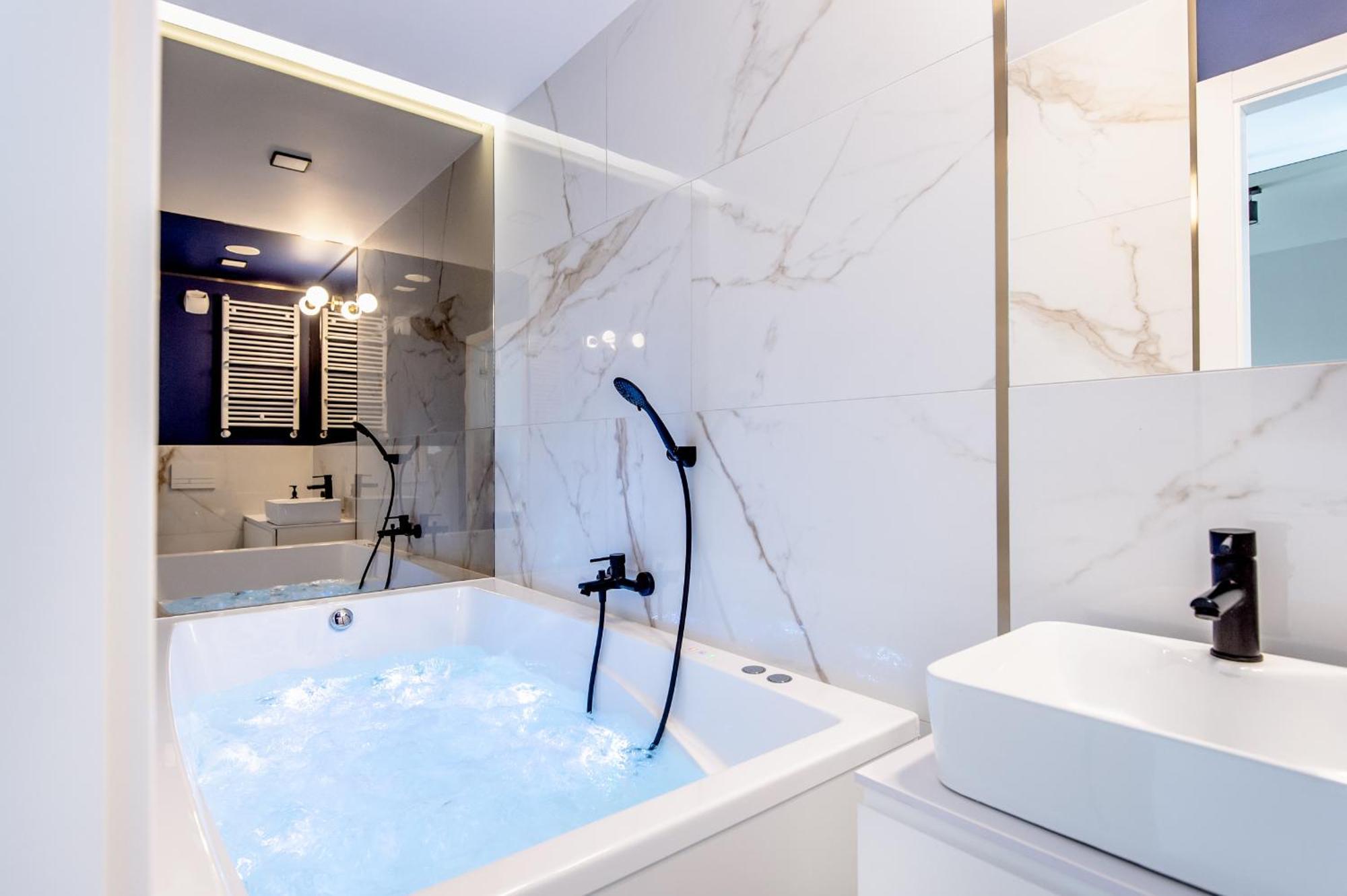 Super-Apartamenty Vip Jacuzzi III Poznan Exterior foto